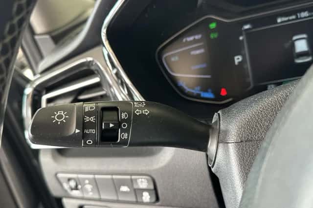 Kia Niro (2022) thumbnail 4