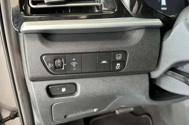 Kia Niro (2022) thumbnail 6