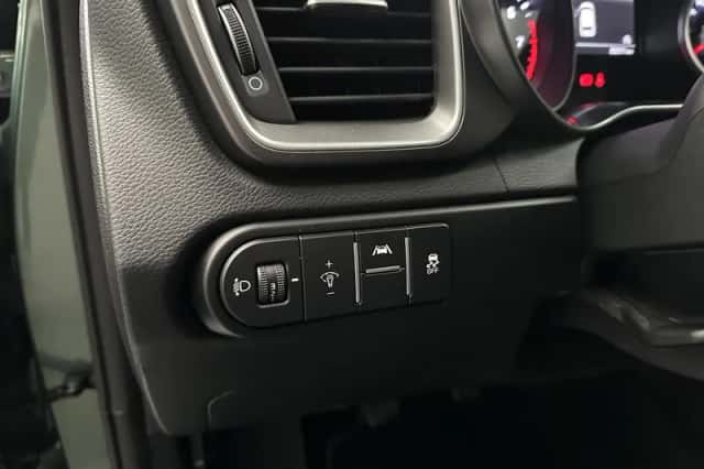 Kia Ceed (2025) thumbnail 6