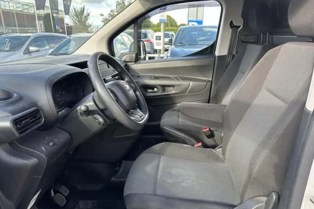 Toyota ProAce City (2021) thumbnail 2