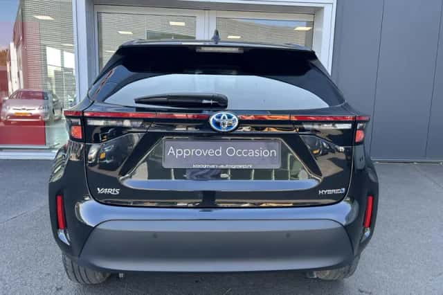 Toyota Yaris Cross (2024) thumbnail 5
