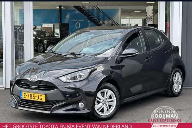 Toyota Yaris (2024) thumbnail 1