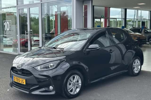 Toyota Yaris (2024) thumbnail 6