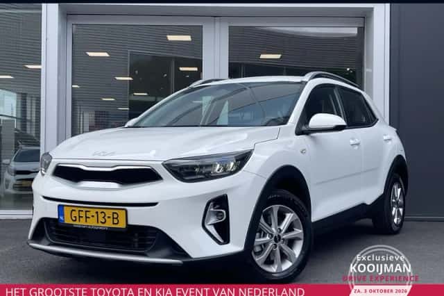 Kia Stonic (2024) thumbnail 1