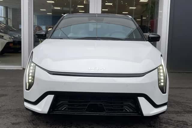 Kia EV4 (2026) thumbnail 3