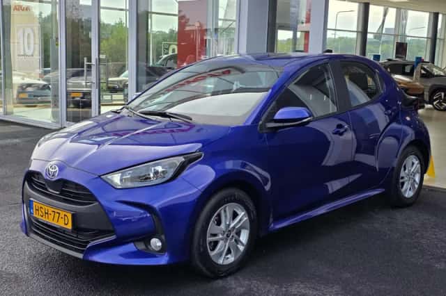 Toyota Yaris (2025) thumbnail 4