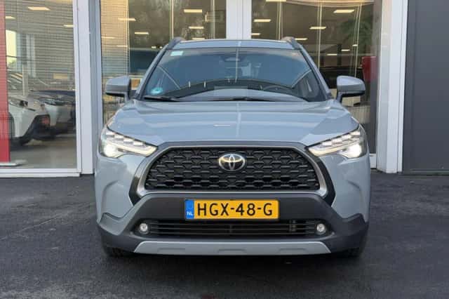 Toyota Corolla Cross (2025) thumbnail 3