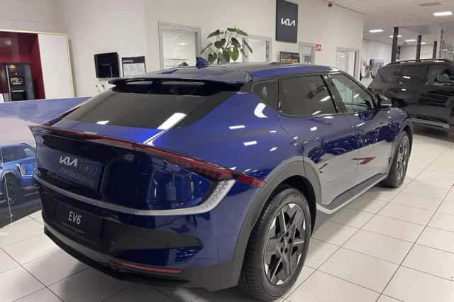 Kia EV6 (2025) thumbnail 4