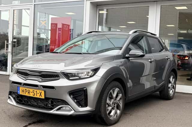 Kia Stonic (2025) thumbnail 4