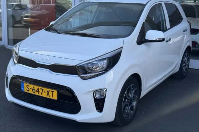 Kia Picanto (2023) thumbnail 4
