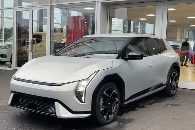 Kia EV4 (2026) thumbnail 3