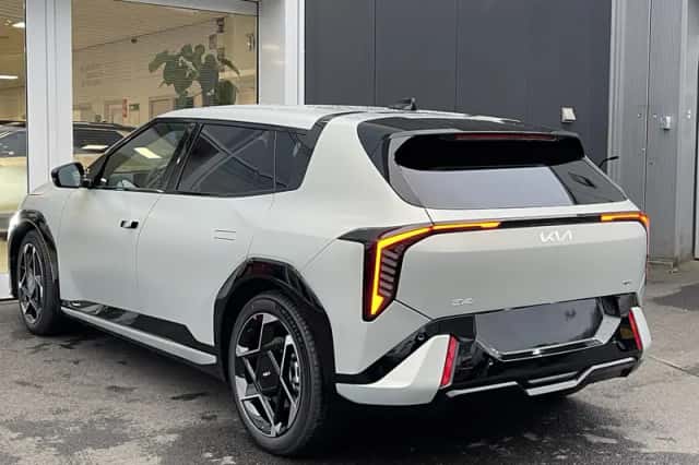 Kia EV4 (2026) thumbnail 6