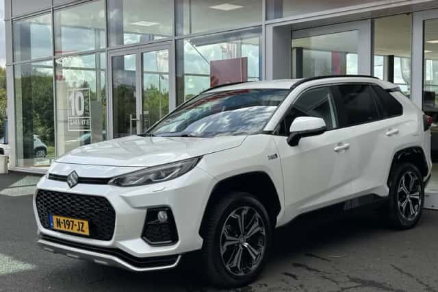 Toyota RAV4 (2021) thumbnail 5