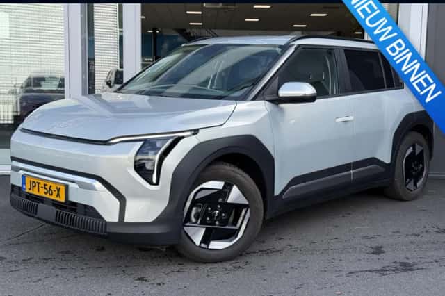 Kia EV3 (2025) thumbnail 1