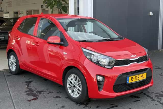 Kia Picanto (2022) thumbnail 3