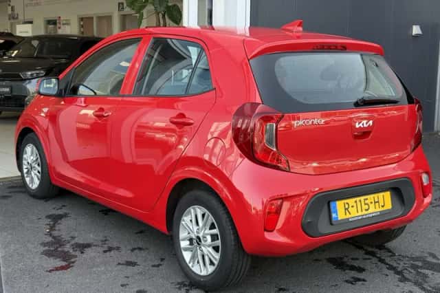 Kia Picanto (2022) thumbnail 6