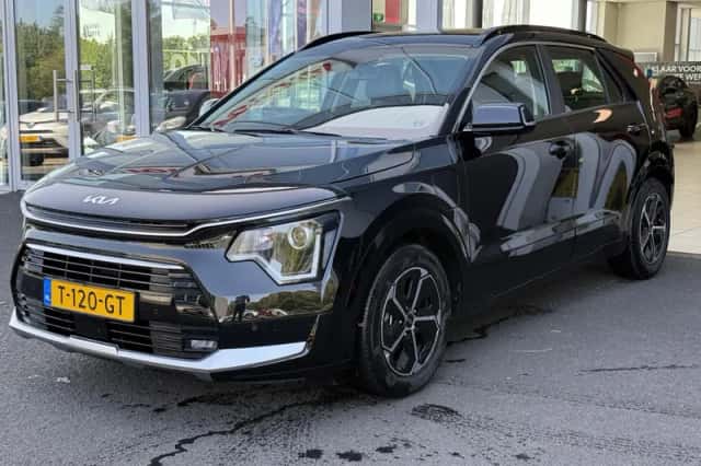 Kia Niro (2023) thumbnail 4
