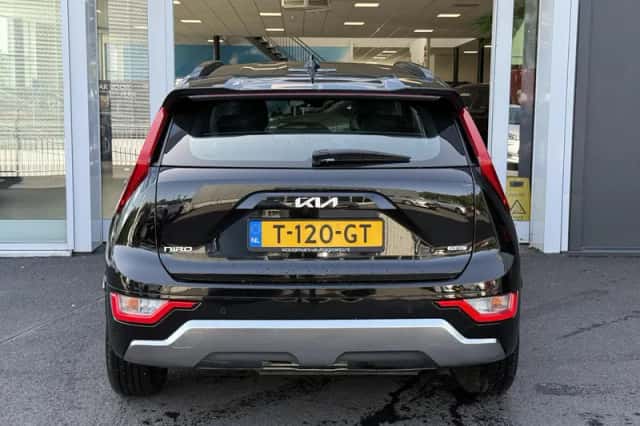 Kia Niro (2023) thumbnail 5
