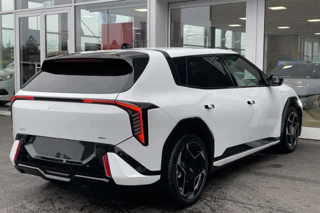 Kia EV4 (2026) thumbnail 6