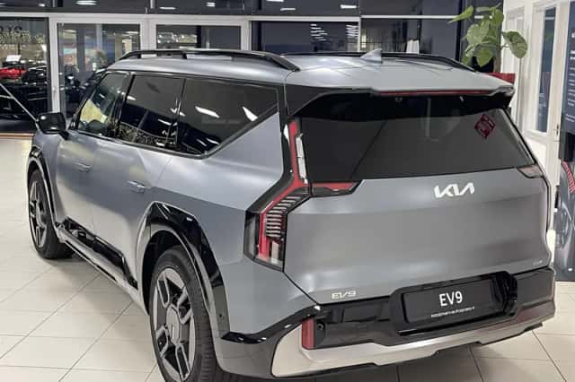 Kia EV9 (2026) thumbnail 4