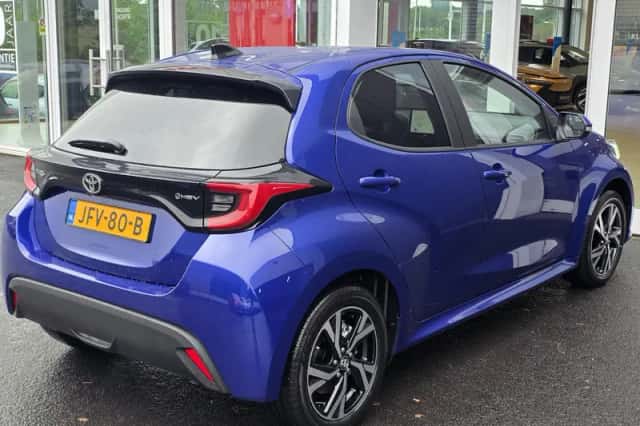 Toyota Yaris (2025) thumbnail 4