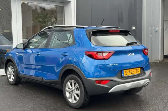 Kia Stonic (2023) thumbnail 5