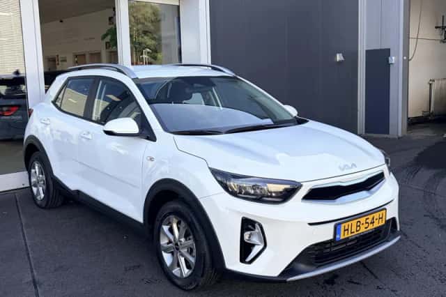 Kia Stonic (2025) thumbnail 2