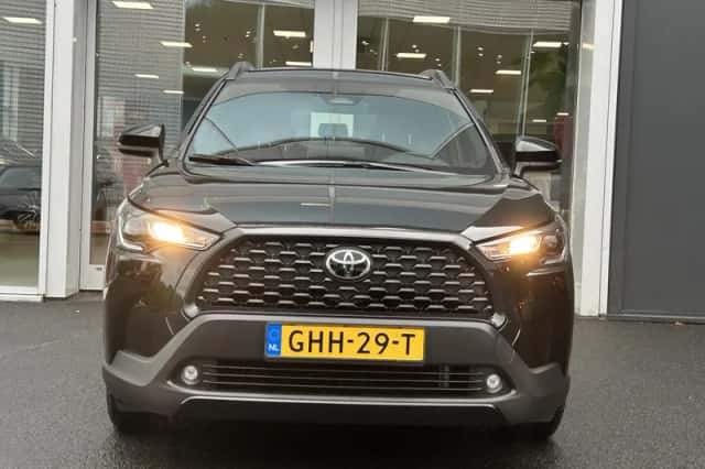 Toyota Corolla Cross (2024) thumbnail 3