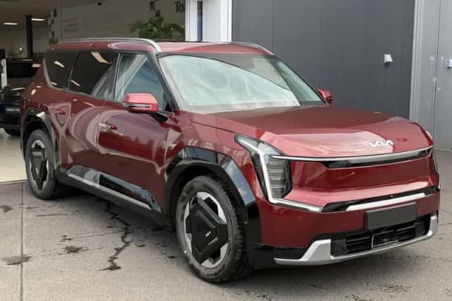 Kia EV9 (2026) thumbnail 2