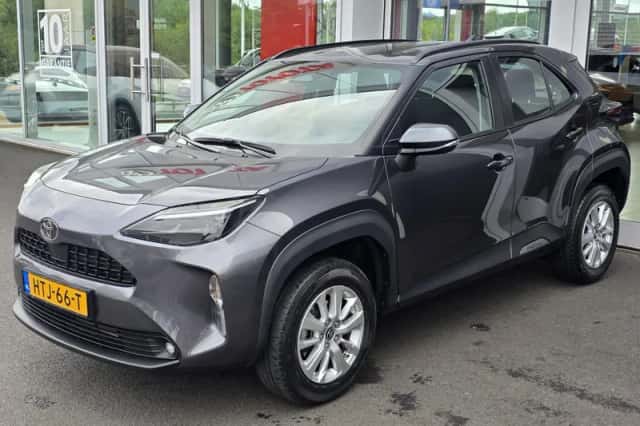 Toyota Yaris Cross (2025) thumbnail 4