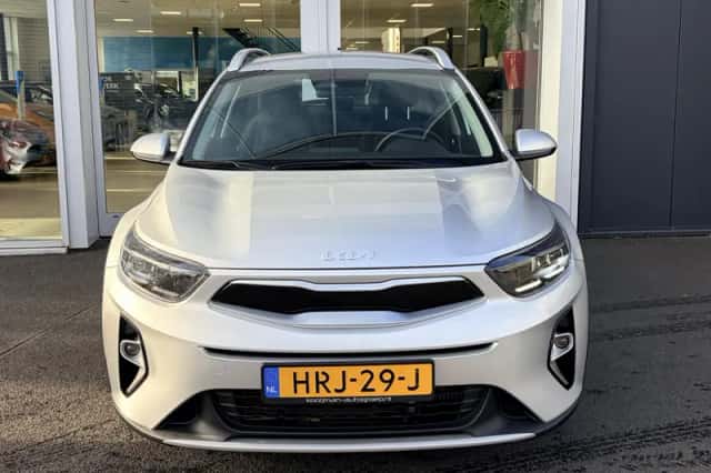 Kia Stonic (2025) thumbnail 2