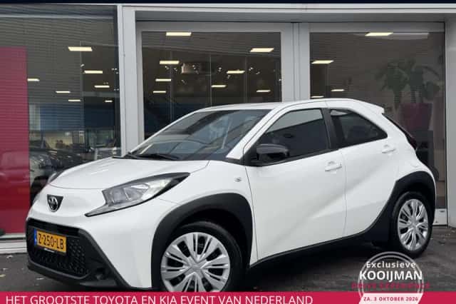 Toyota Aygo (2024) thumbnail 1