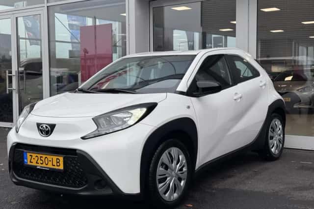 Toyota Aygo (2024) thumbnail 3
