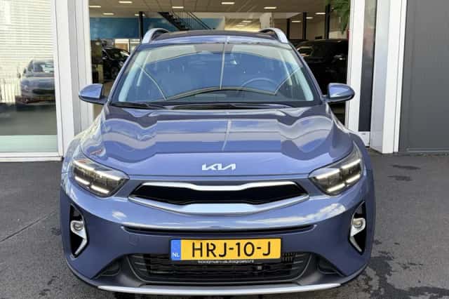 Kia Stonic (2025) thumbnail 5