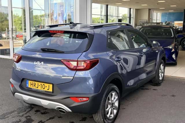 Kia Stonic (2025) thumbnail 6