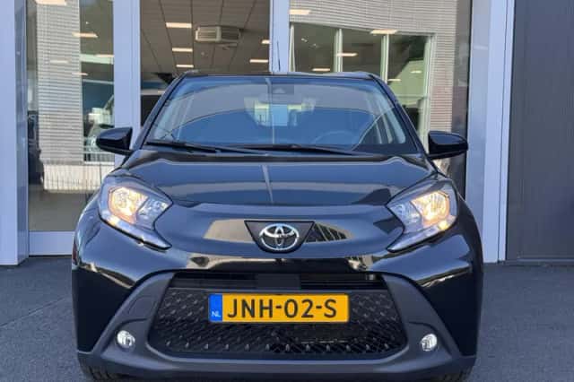 Toyota Aygo (2023) thumbnail 2