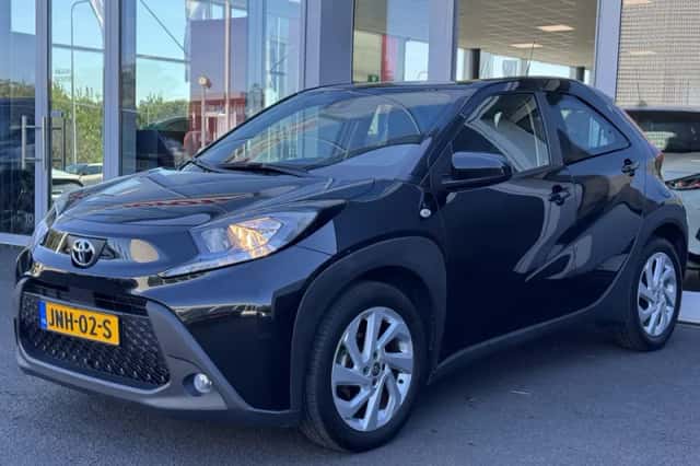 Toyota Aygo (2023) thumbnail 3
