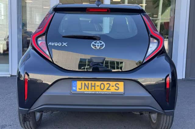 Toyota Aygo (2023) thumbnail 5