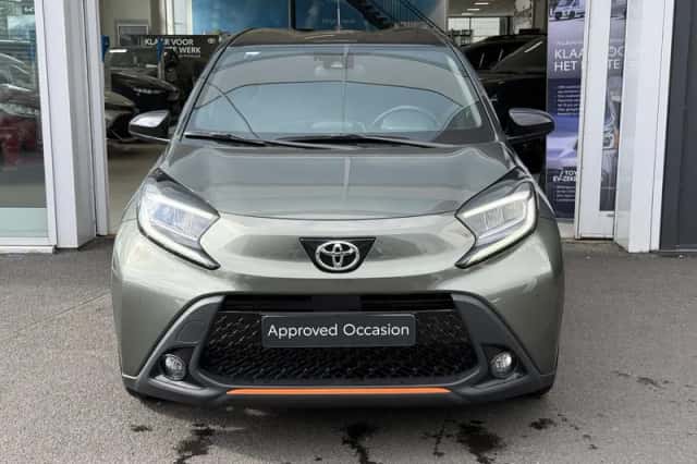 Toyota Aygo (2022) thumbnail 2