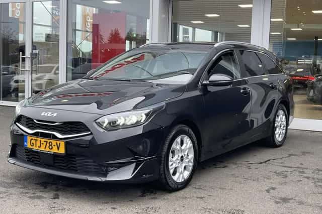 Kia Ceed (2024) thumbnail 3