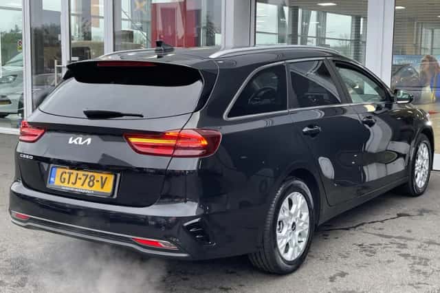Kia Ceed (2024) thumbnail 6
