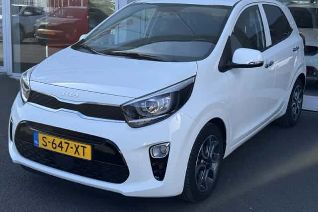 Kia Picanto (2023) thumbnail 4