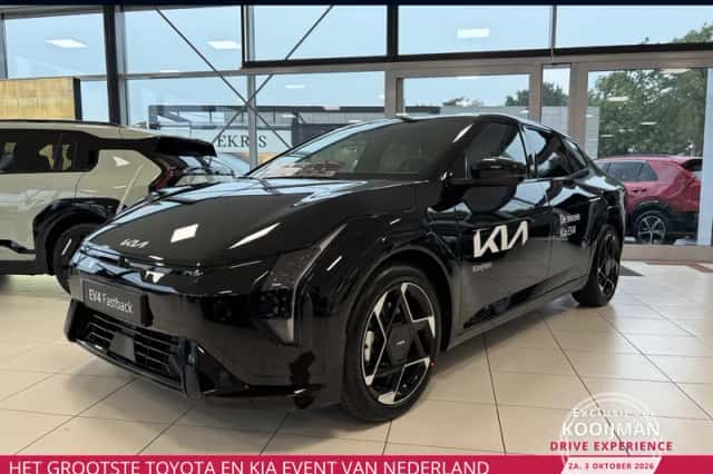 Kia EV4 (2025) thumbnail 1