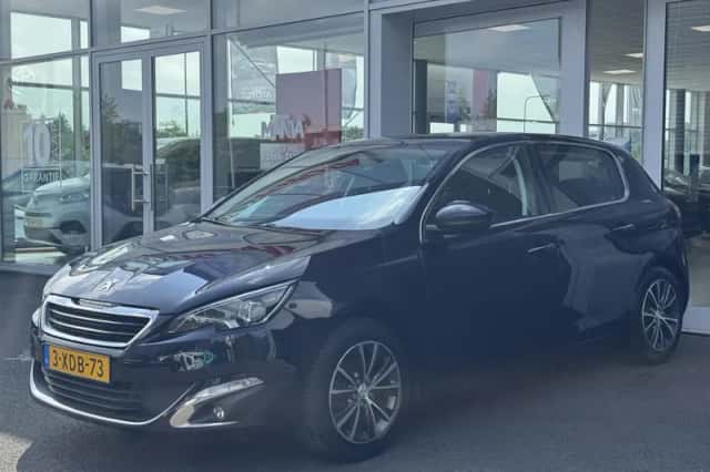Peugeot 308 (2014) thumbnail 4