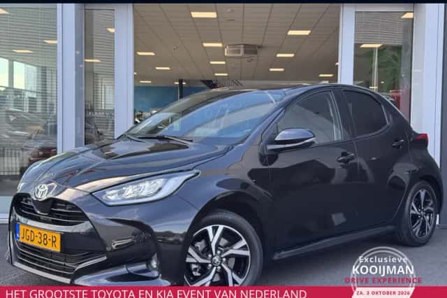 Toyota Yaris (2025) thumbnail 1