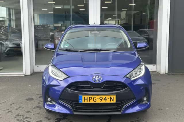 Toyota Yaris (2025) thumbnail 2