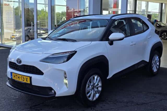Toyota Yaris Cross (2025) thumbnail 3