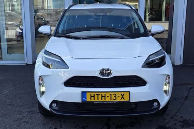 Toyota Yaris Cross (2025) thumbnail 4