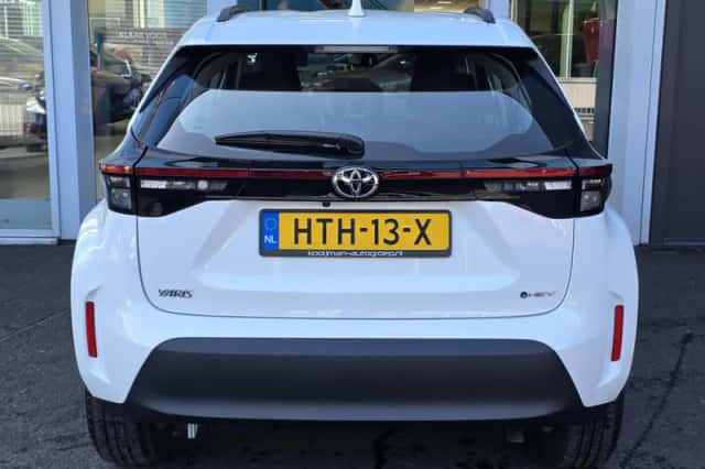 Toyota Yaris Cross (2025) thumbnail 5