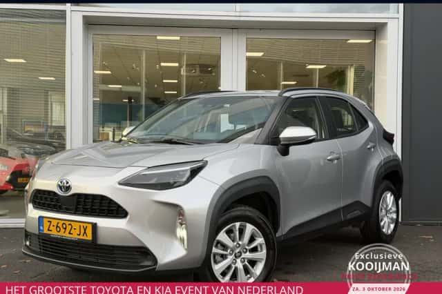 Toyota Yaris Cross (2024) thumbnail 1